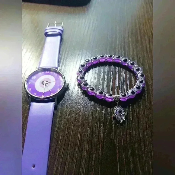 Purple eye watch with matching bracelet - Picture 9 of 9